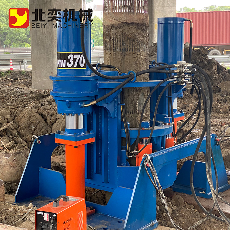 Hydraulic Casing Extractor